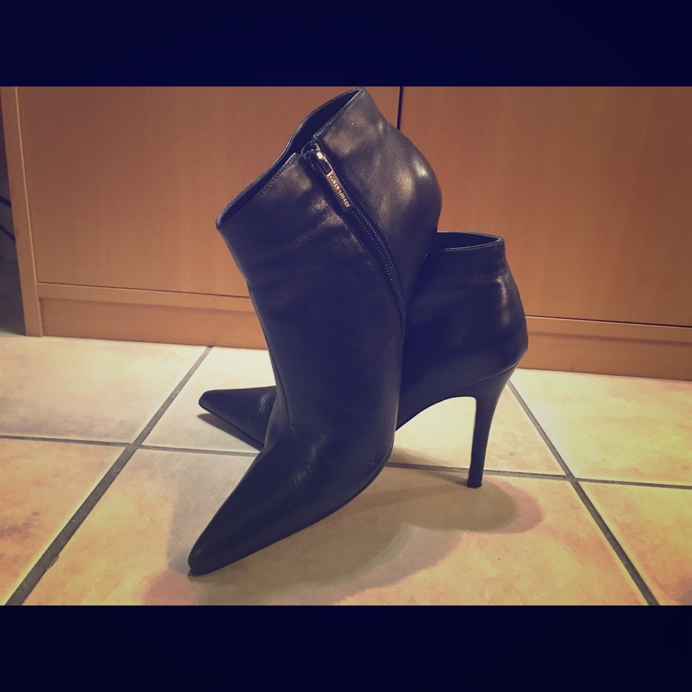Colin Stuart Ankle Boot👢